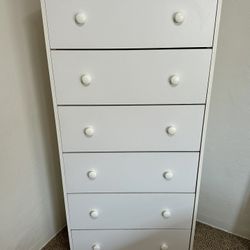 Tall White Solid Wood 6-Drawer Dresser – Handcrafted, in Great Condition