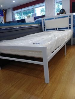 New metal bed frame twin size set Mattress included