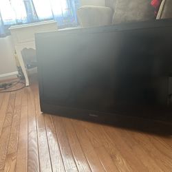 Insignia 37” TV with Amazon Fire Stick 