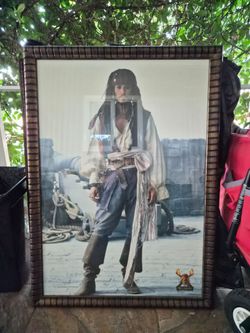 Pirates of the Caribbean Johny Depp.
Captain Jack Sparrow.
Authentic theatrical promotional item.