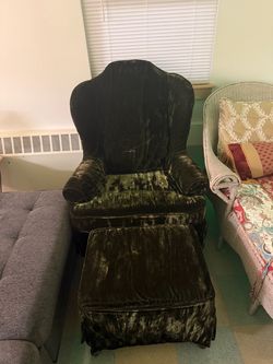Dark green chair + ottoman