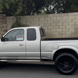 2003 Toyota Tacoma
