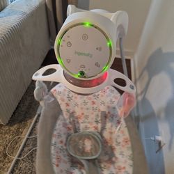 BABY SWING Ingenuity  