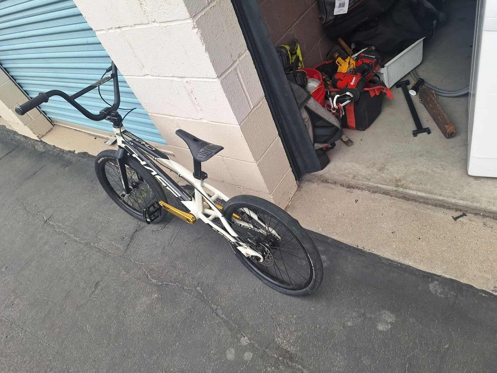 2023 Pro Element Chase