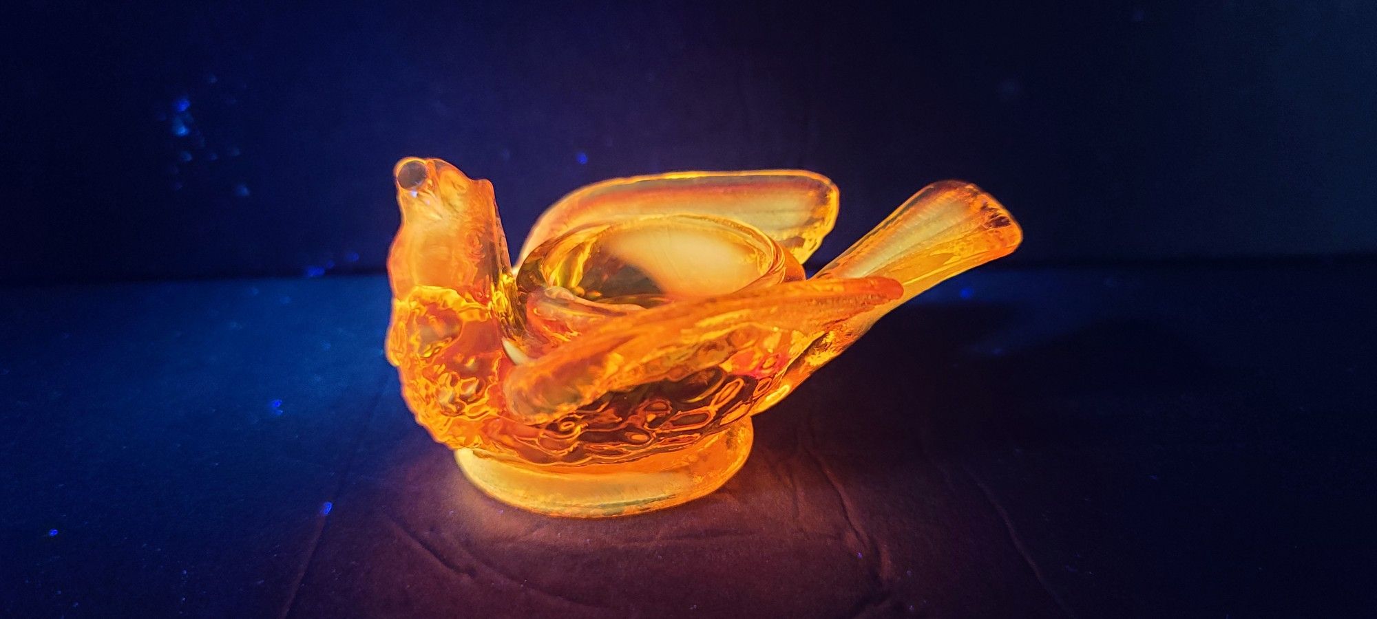 Beautiful Vintage Kanawha Amber Glass Bird Salt Cellar, Glows In Blacklight