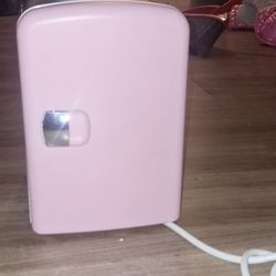 Makeup Mini Fridge