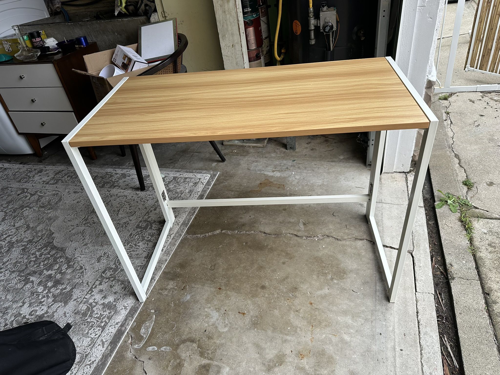 Small Table/Desk