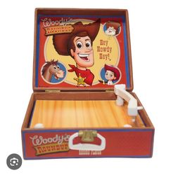 NEW IN BOX TOY STORY 2 CLASSICS WALT DISNEY COLLECTION JESSIE YEEE-Ha