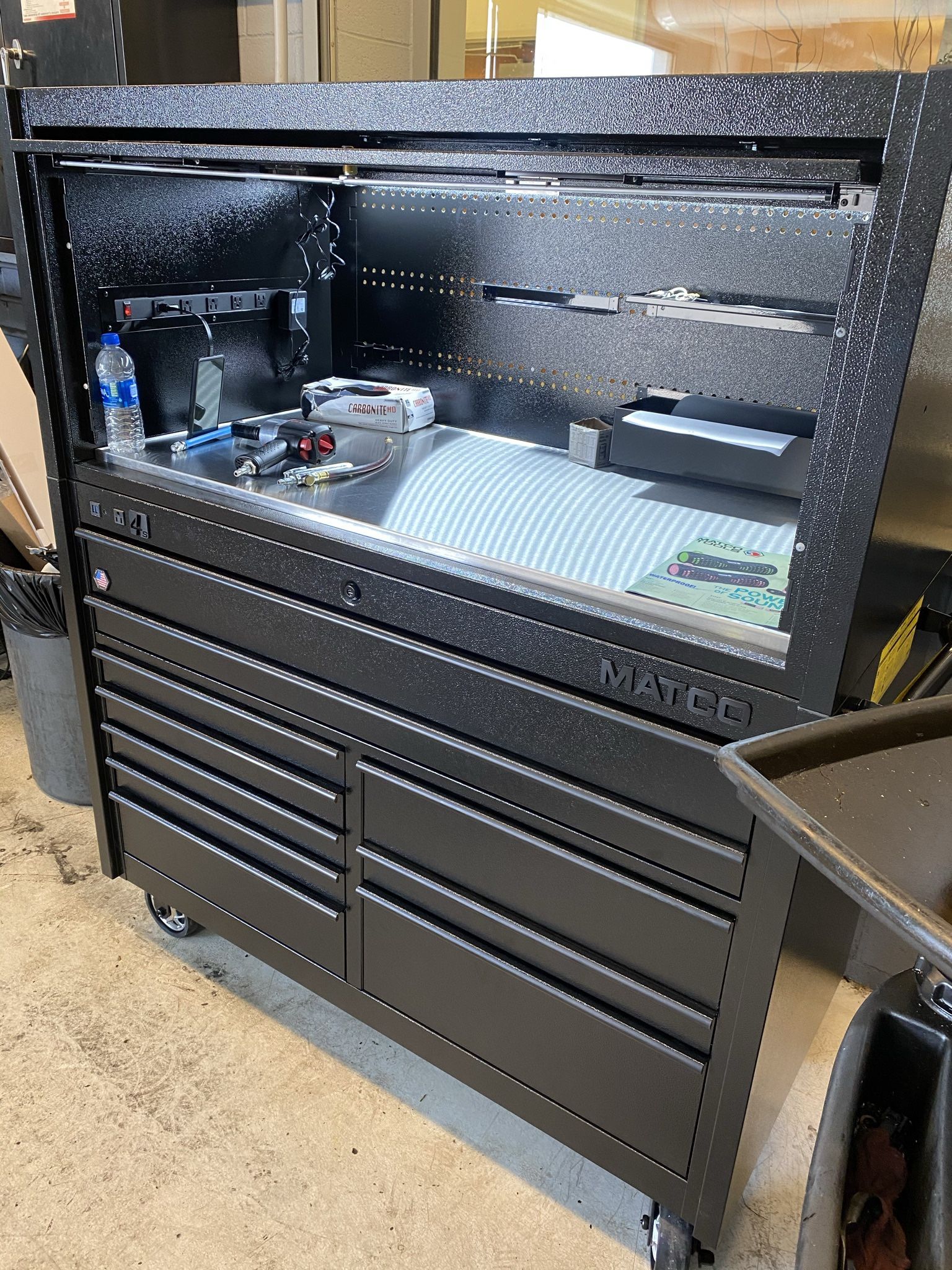 MATCO 4s Tool Box With Hutch