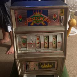 Casino Crown Slot Machine