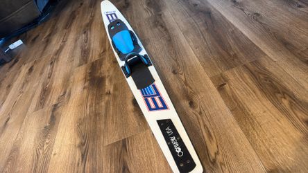 65” Connelly 80’s Competitive Slalom Water Ski With Original Case