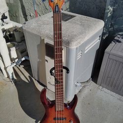 Trade Bass  For Electric Guitar