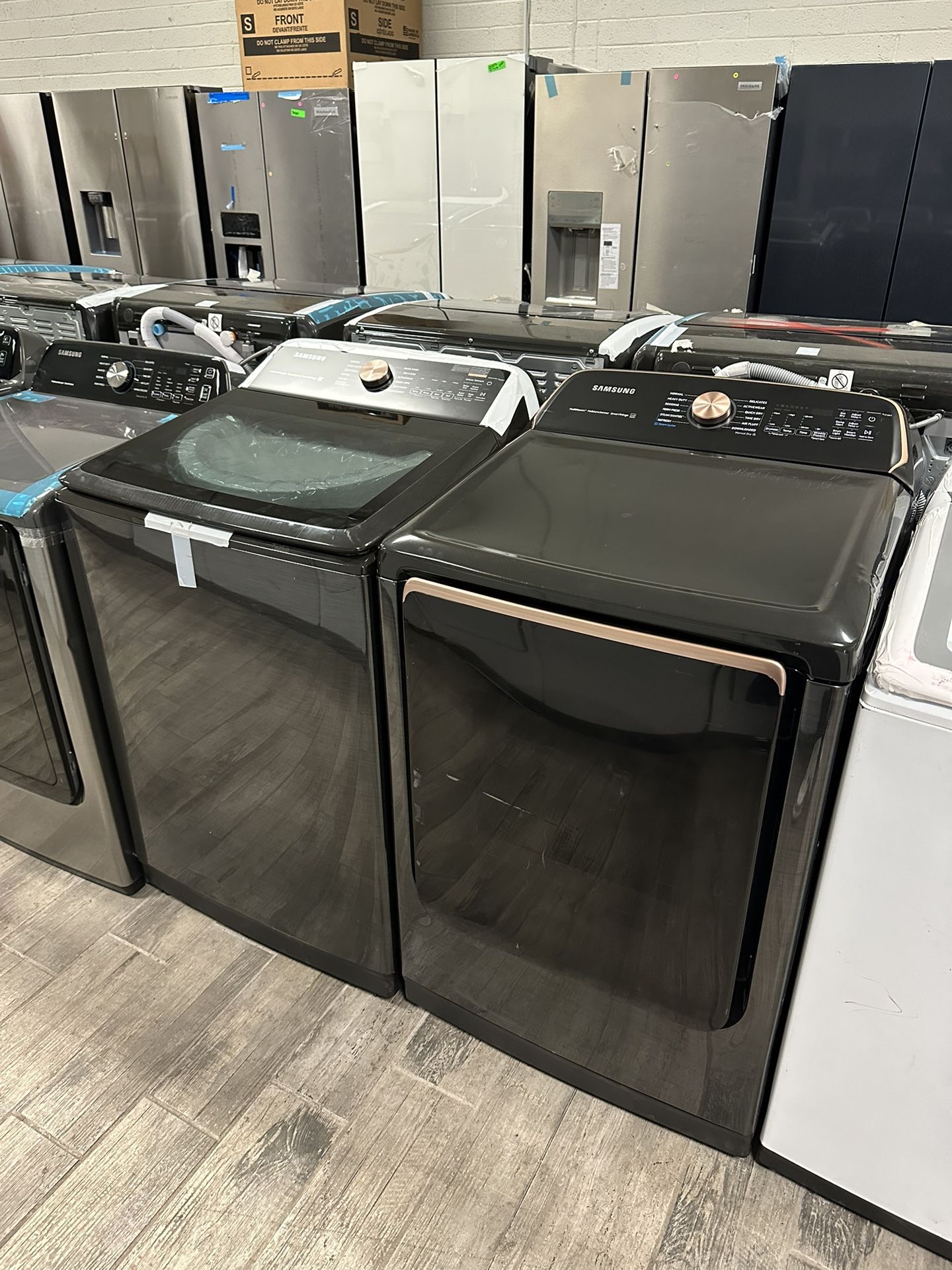 Samsung Champagne Black Washer And Dryer Set Electric Mega Capacity 5.5 for Sale in Phoenix, AZ