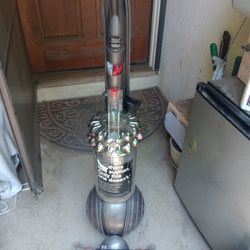 !! Vacuum Dyson 