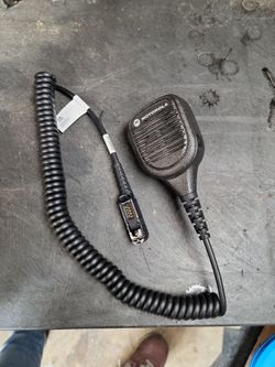 Motorola radio mic