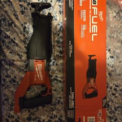 Milwaukee Fuel Sawall 