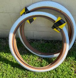 2 GT Tires 20 x 1.75 White/Tan Lp-5 bmx old school performer RedLine Haro Dyno