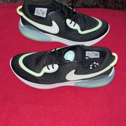 Nike Run Shoes - Women Joyride Dual Run