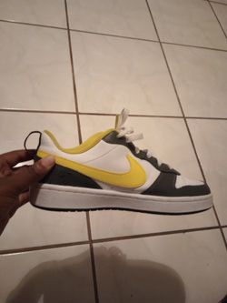Nike Shoes Size 6 In Male
