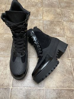 Women’s Fashion Nova Black Platform Boots-7