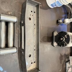 Fairlead and which mounting bracket