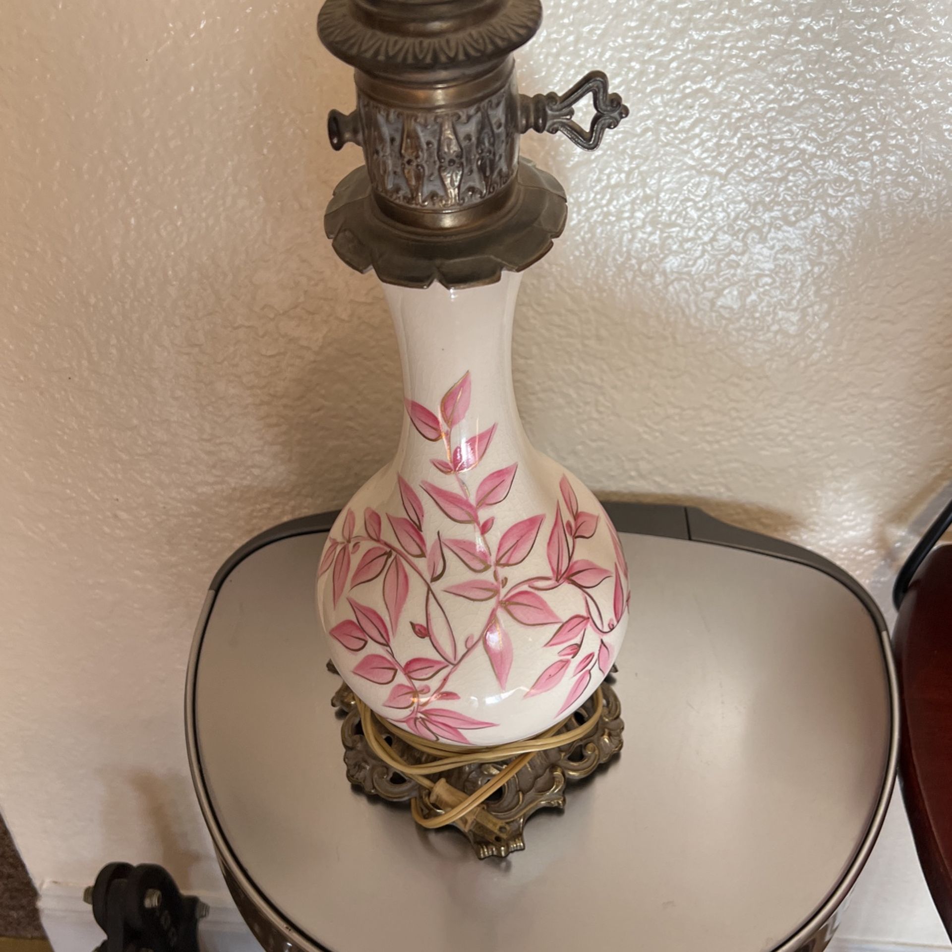 Vintage Underwriters Laboratory Inc. Lamp.