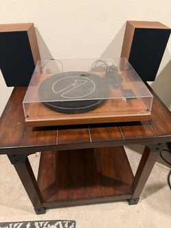 1 BY ONE Bluetooth Turntable HiFi System with Bookshelf Speakers
