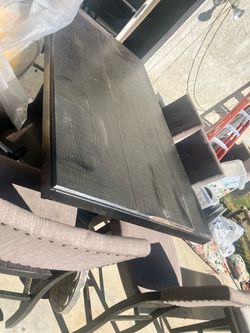 Dinning table