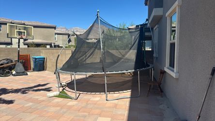 Round Trampoline