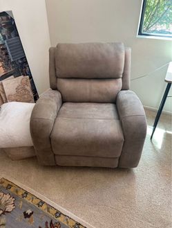 Recliner chair