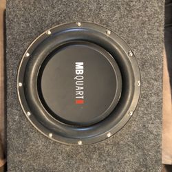 12” MB Quart pancake sub in truck box
