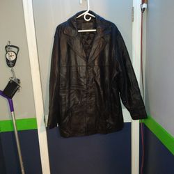 Knightsbridge Black Leather Jacket (Large)