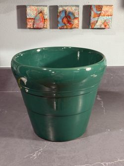 Ceramic pot