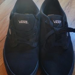 CUTE PAIR OF VANS!!! Great Condition