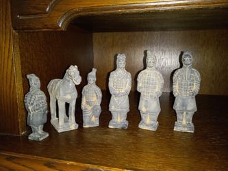 Chinese Terra Cotta Soldiers Set
