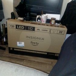 F 20 Series Insignia Fire Tv 