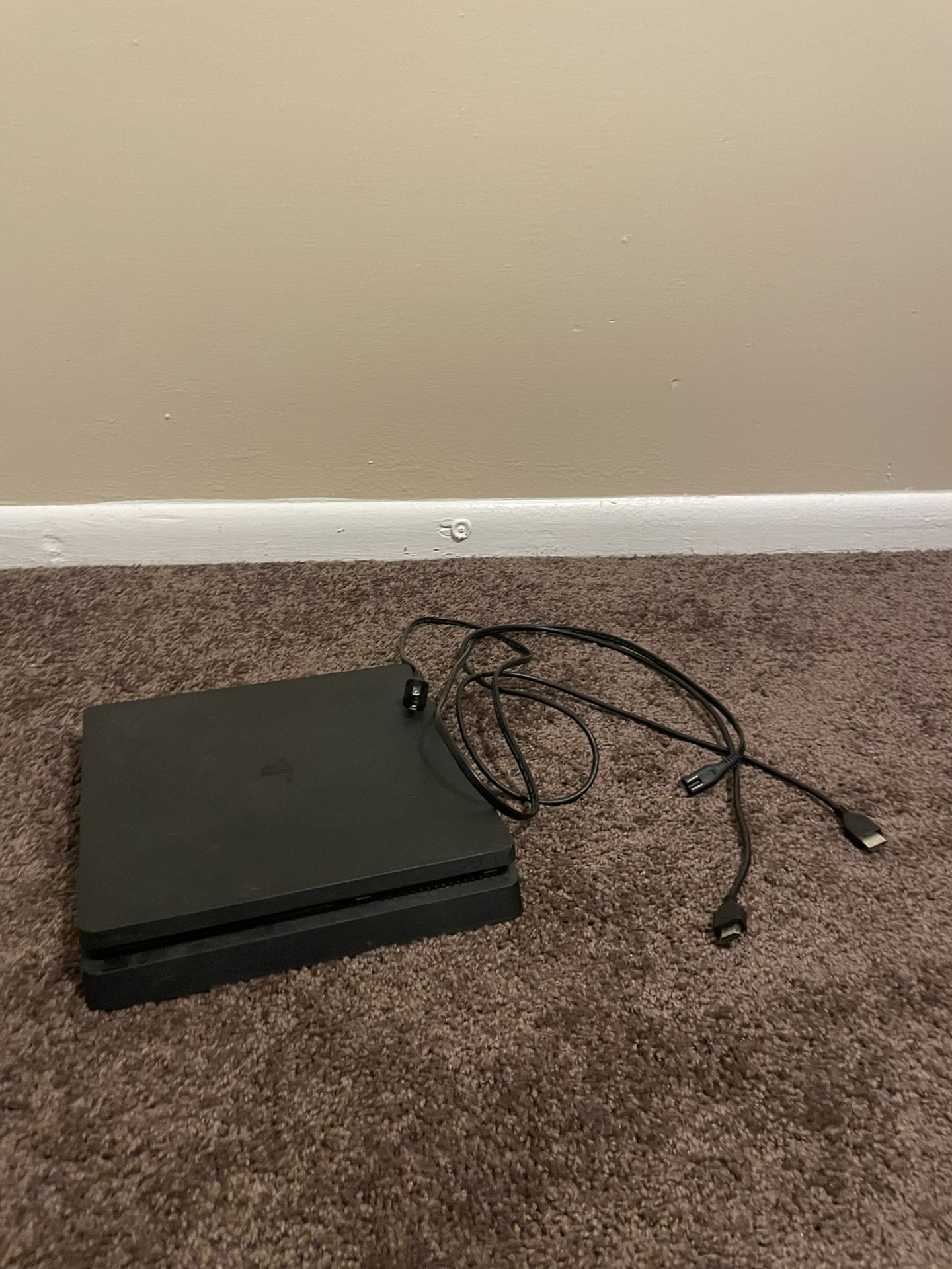 PS4 Slim