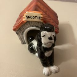 'Snootie' the poodle and dog house salt & pepper shakers 
