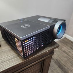 Video And Gaming PROJECTOR 1080P