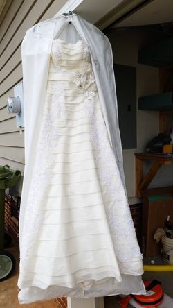 Maggie Sottero wedding dress