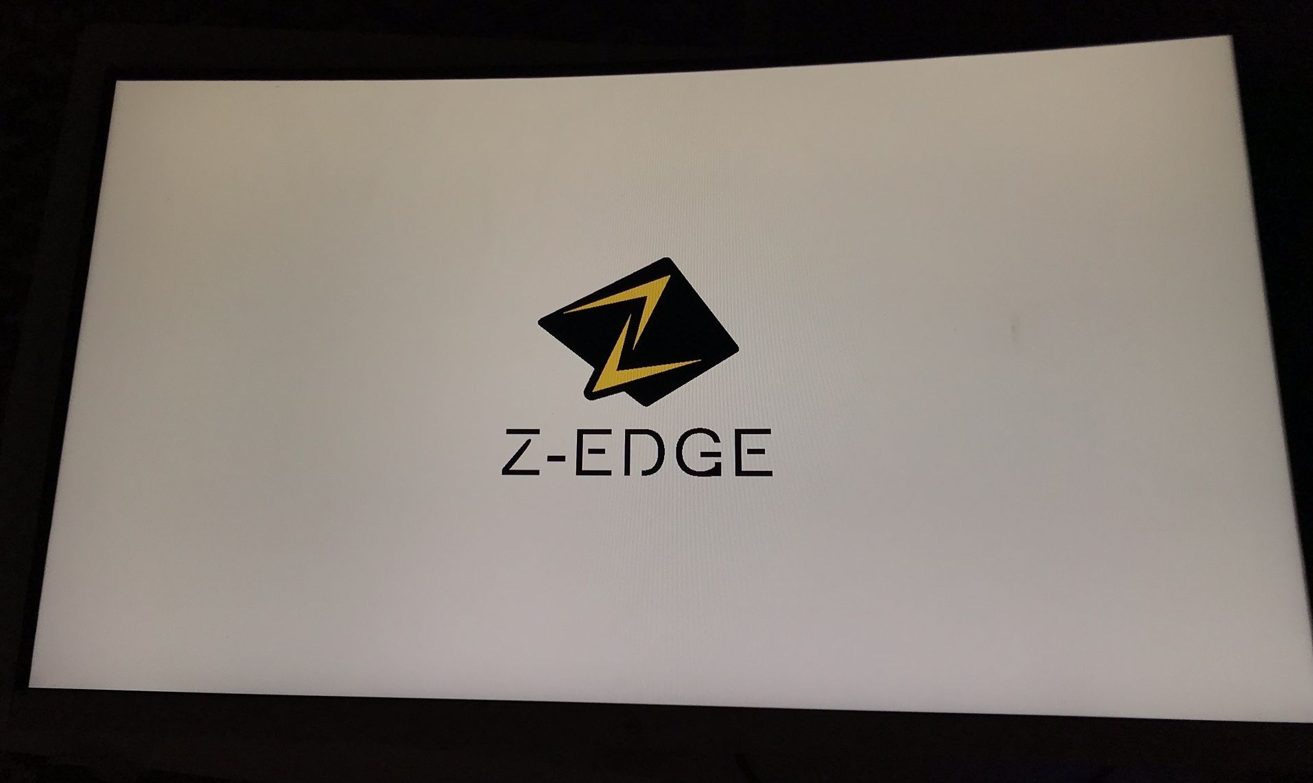 Z-Edge Curved Monitor 