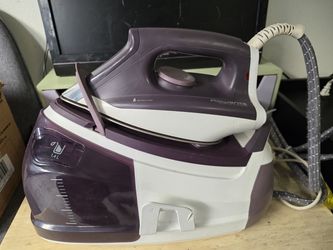 Rowenta Microsteam Steam Iron Station 1.4L 1800W 120V White/Purple DG8520U1