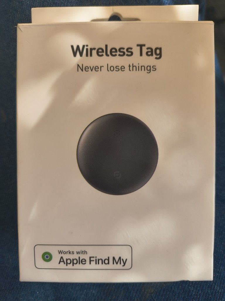 4 Pack of Airtags - Apple Only "Find My"