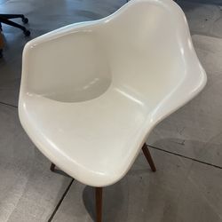 Eames Style Fiberglass Shell Armchair