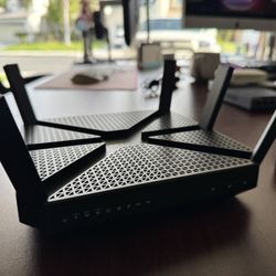 tp-link AC3200 Wireless Tri-Band Gigabit Router 🛜