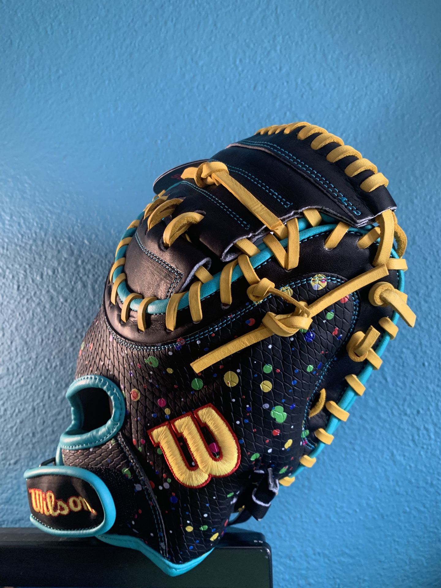 Wilson A2000 Catchers Glove