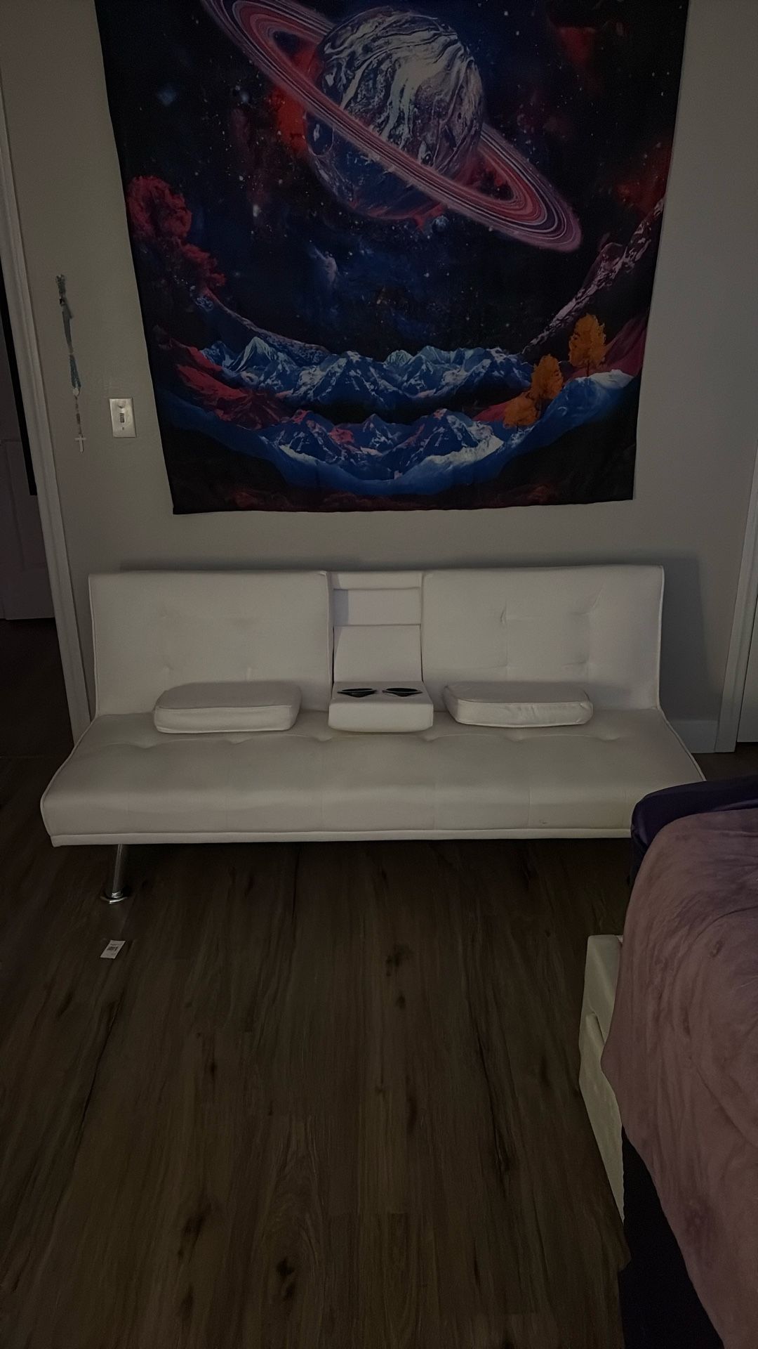 White Couch Futon