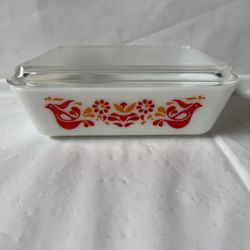 Vintage Rectangular Pyrex Friendship Refrigerator Dish with Lid, 1.5 Quart