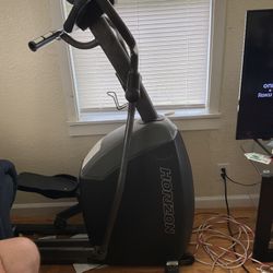 Horizon Elliptical RE7.6