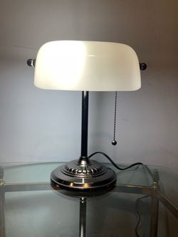 Classic Banker's Desk Lamp